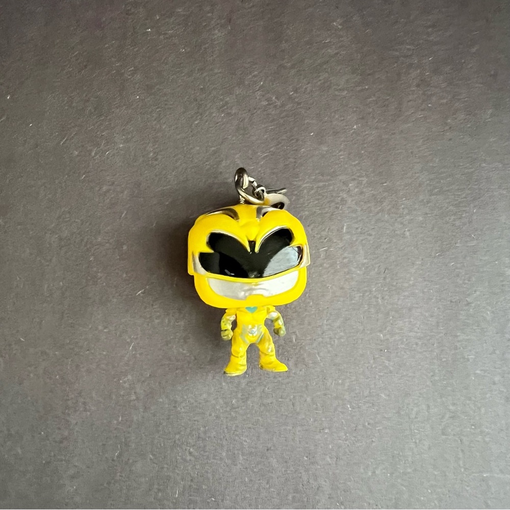 Funko Pop Power Rangers Yellow Ranger Keychain - Picture 1 of 2